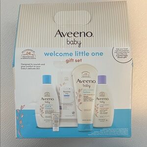 Aveeno Baby Welcome Little One 5 Piece Gift Set NEW